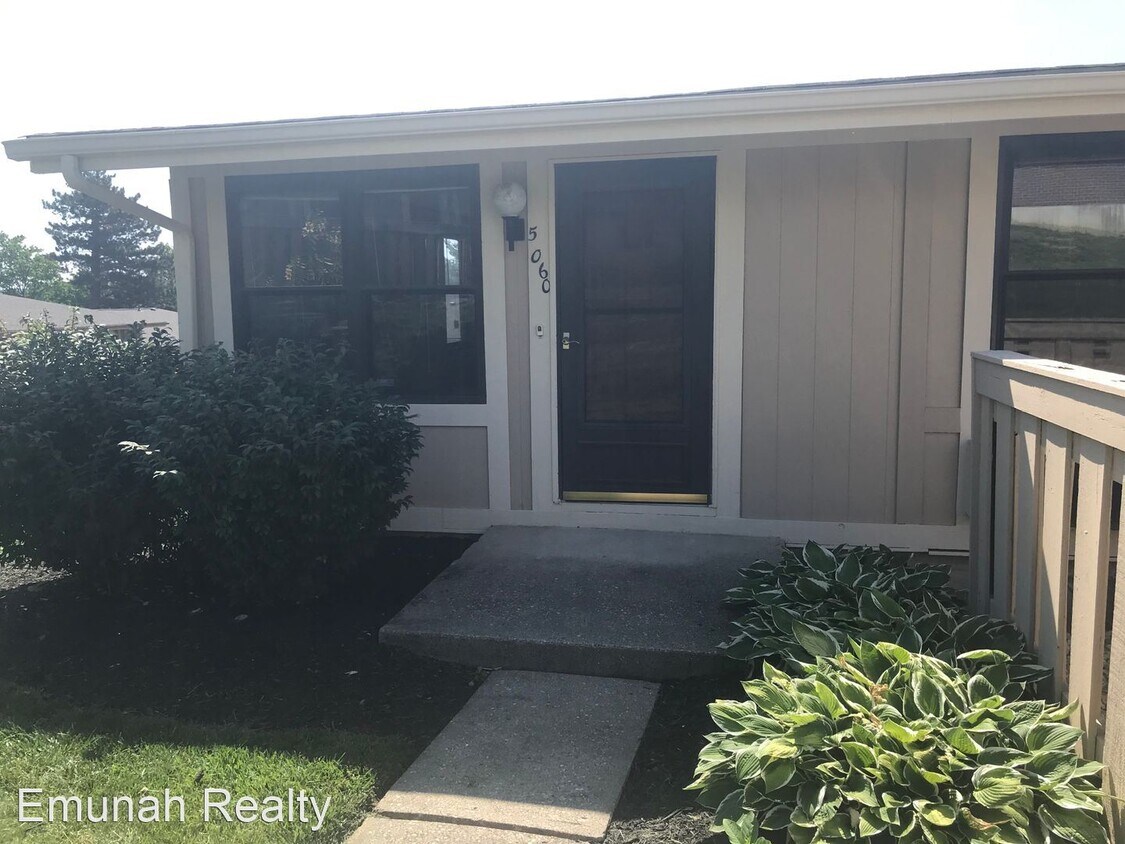 Primary Photo - 2 br, 1 bath House - 5060 Queenswood Court