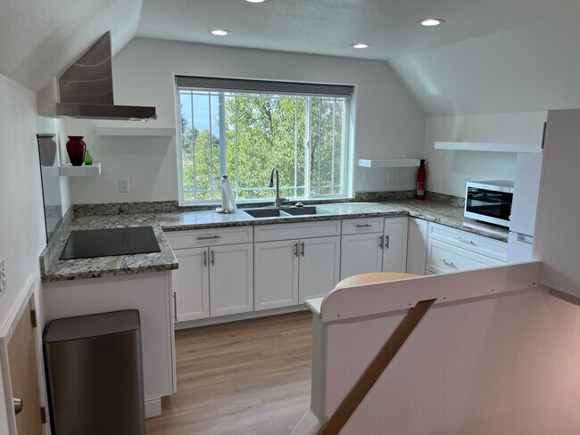 Granite countertops - 6696 Mosquito Rd