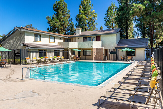 Piscina - Countryside Apartments