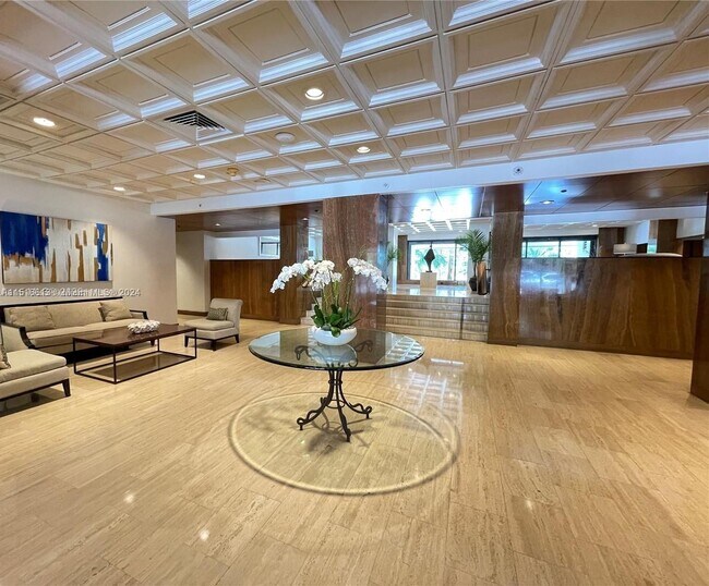 Building Photo - 2333 Brickell Ave