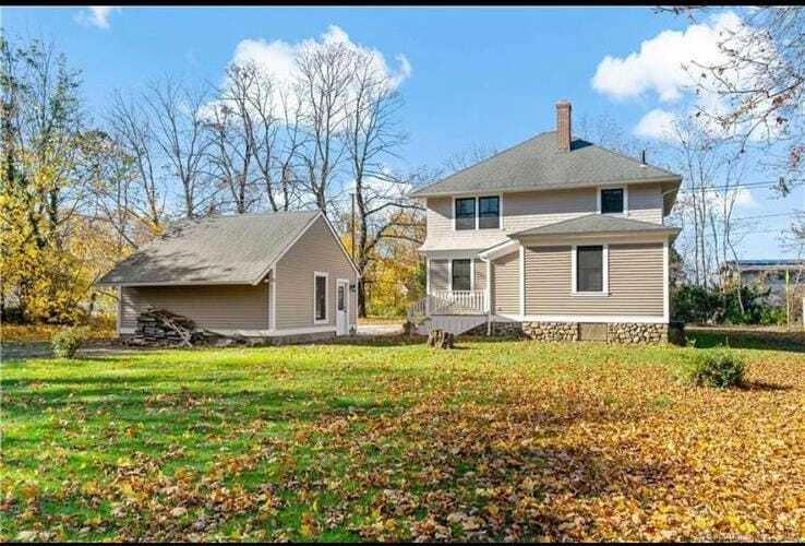 Primary Photo - 107 River St