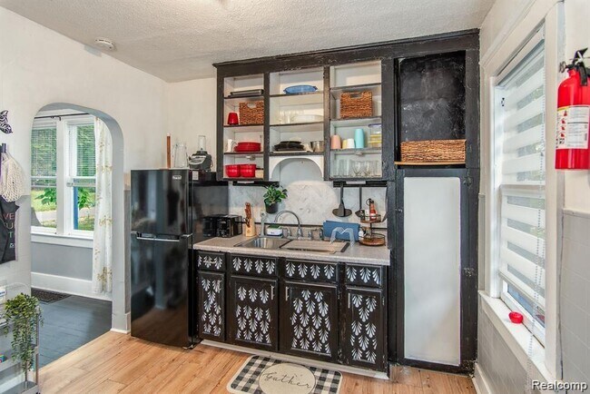 Foto del edificio - 15608 Wabash St