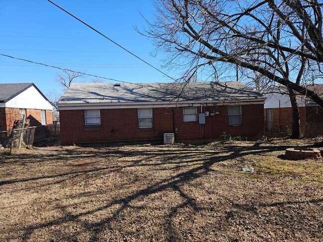 Foto del edificio - Cute 2 bed 1 bath in Midwest City Close to...