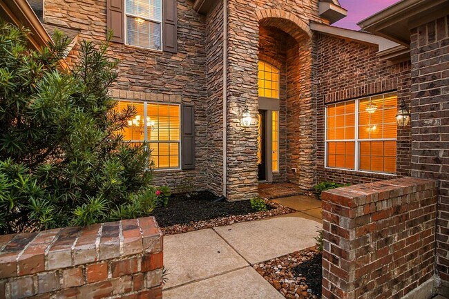 Foto del edificio - 27515 Middlesprings Ln