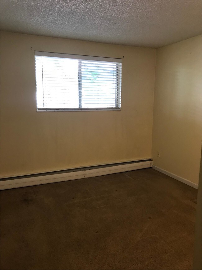 Foto del edificio - 1140 Ramona Ave