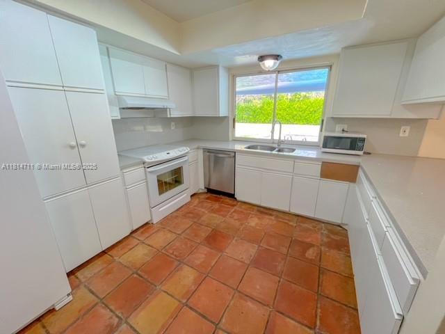 Building Photo - 7485 SW 126th St
