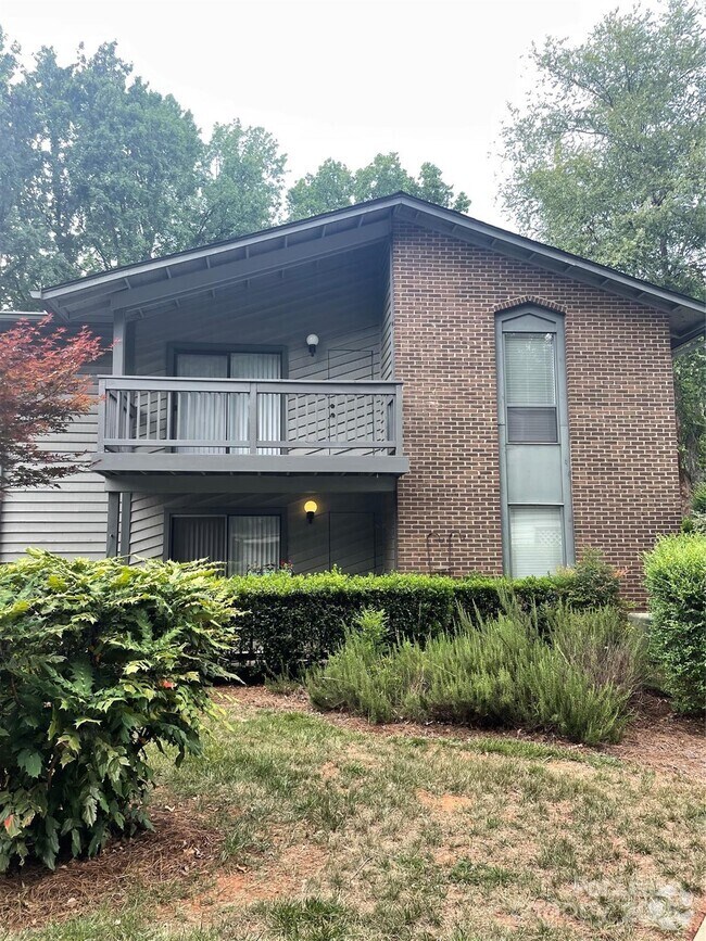 4906 Sardis Rd