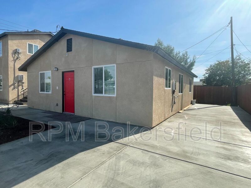 Primary Photo - 3027 Q St