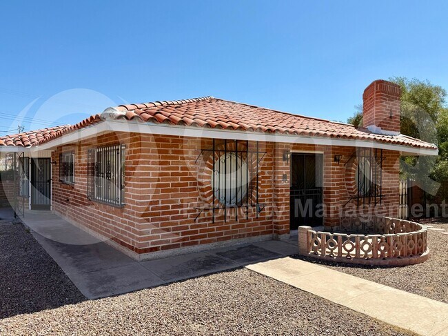 Foto del edificio - 1590 E Hampton St