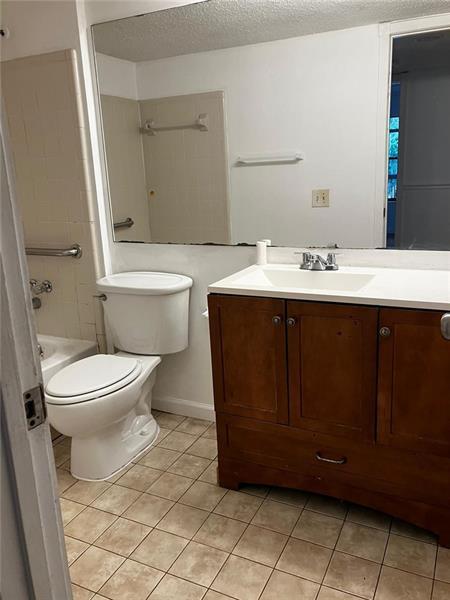 Foto del edificio - 4581 W McNab Rd