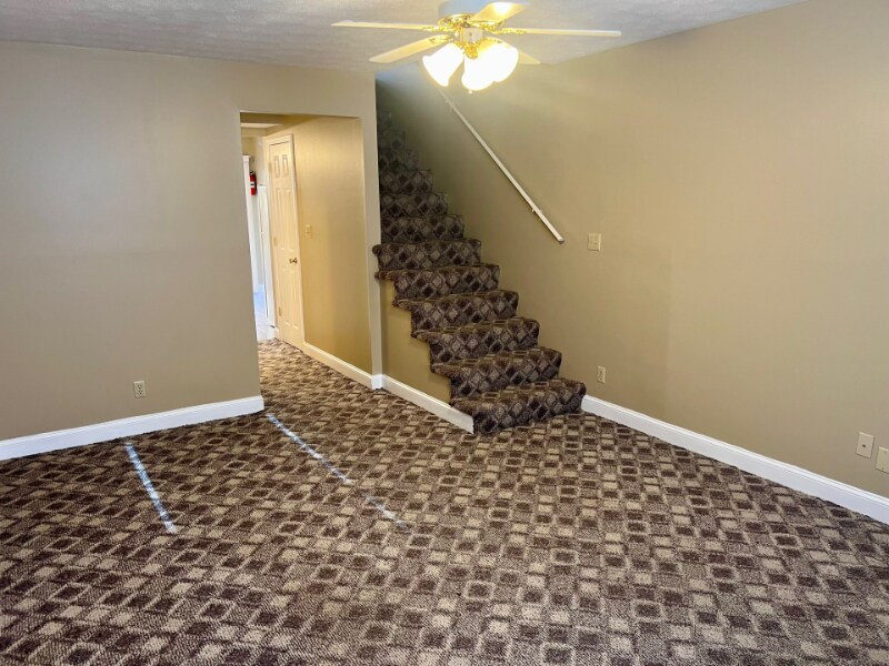 Primary Photo - 1616 Spring Valley Dr