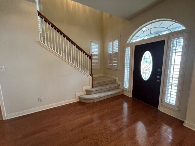 Building Photo - Spacious 3 bed, 2 bath in Plum Creek