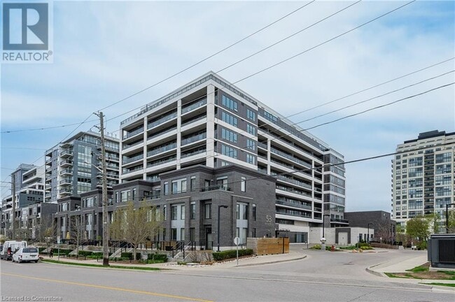 Building Photo - 53 Arthur St S