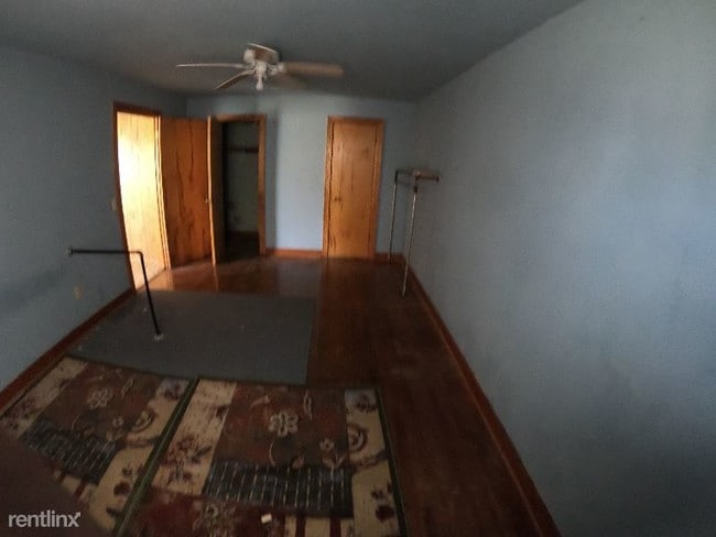 Building Photo - 3 br, 1 bath House - 222 East Date Street