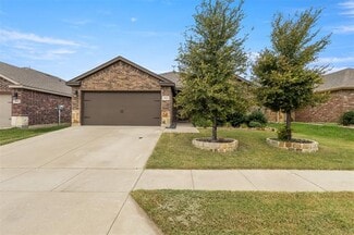 Building Photo - 1013 Emerald Dr