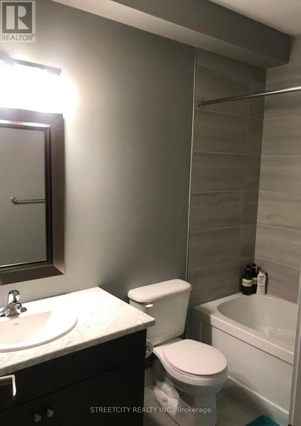 Photo du bâtiment - 1375 Whetherfield St