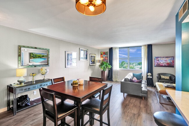 Dining/Living - 1050 SE 15th St