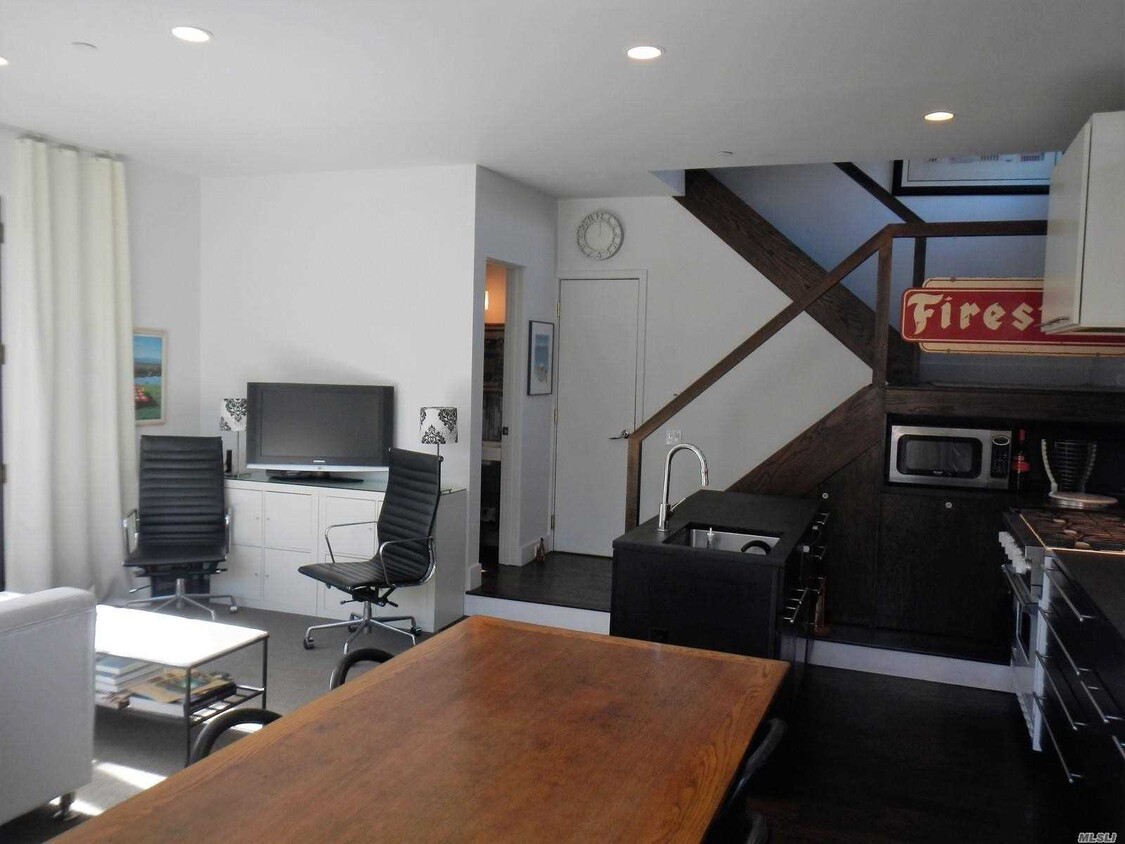 Foto principal - 124 Jessup Ave