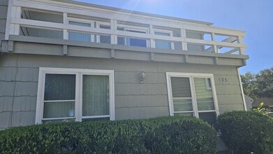 Building Photo - 135 April Point Dr N