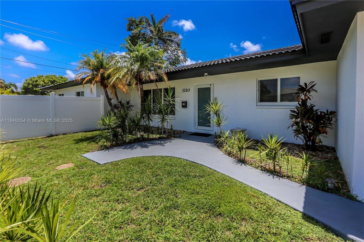Foto principal - 1110 S 14th Ave