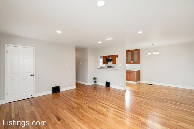 Building Photo - 5 br, 2 bath House - 4350 E Utah Pl