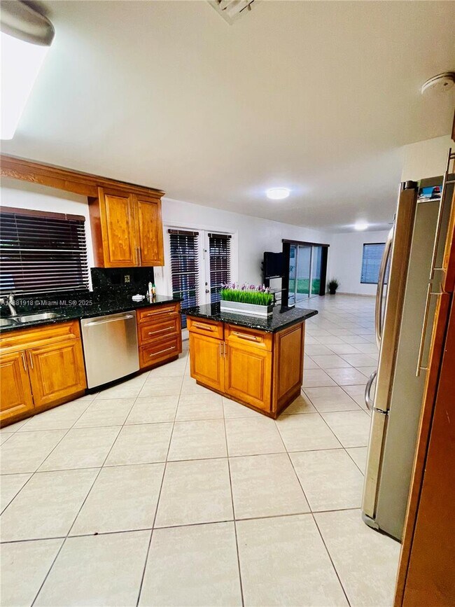 Building Photo - 8950 NW 189th Terrace