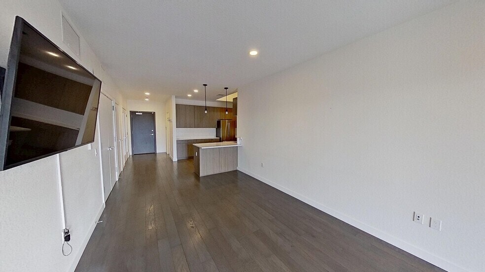 Photo - 1616 S Broadway Apartment
