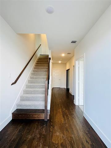 Building Photo - 714 Resort