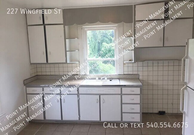 Foto del edificio - 227 Wingfield St