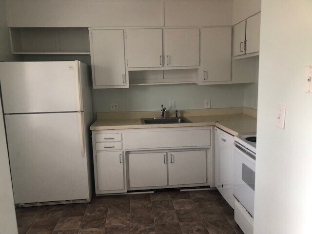 Building Photo - 4130