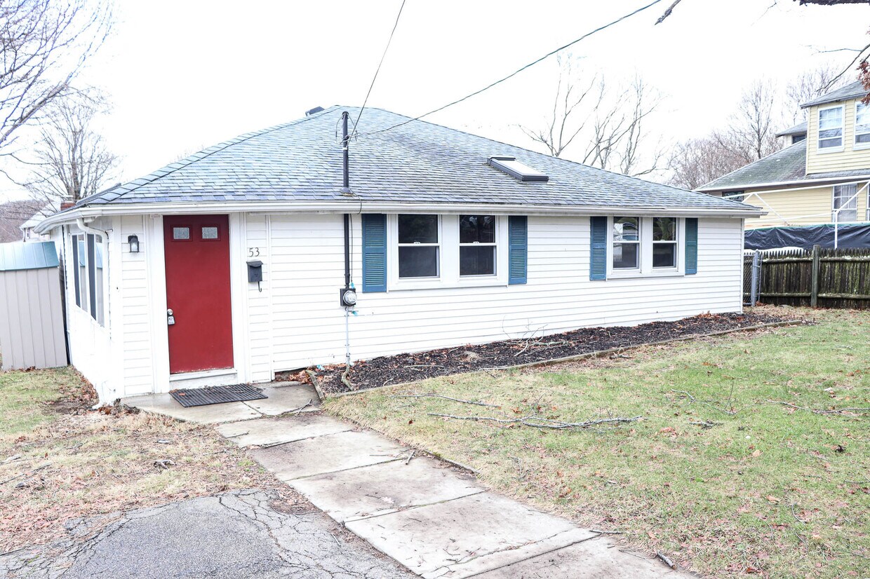 Primary Photo - 53 Wessagussett Rd