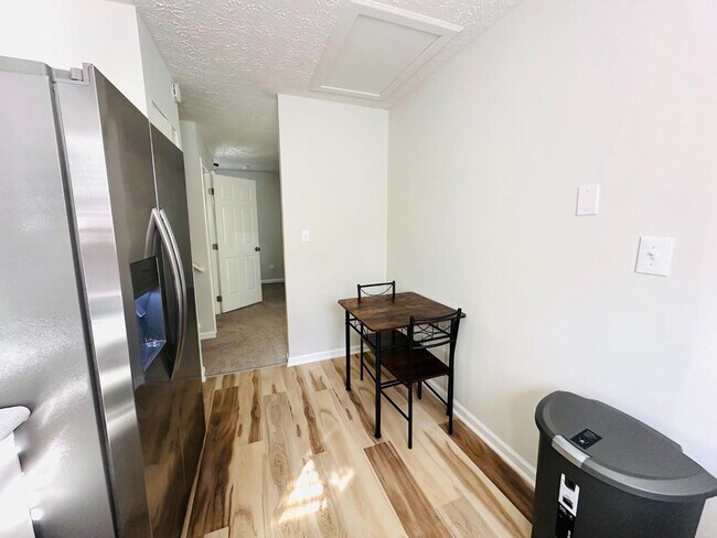 Foto del edificio - 5600 Brandycrest Dr