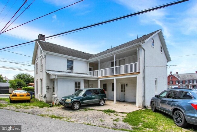 Foto del edificio - 103 Rampike Hill Rd