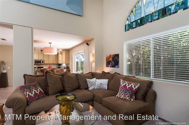 Building Photo - 4 br, 2.5 bath House - 1327 Navello Terrace