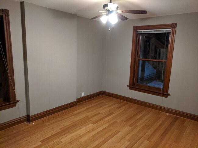 Large main bedroom - 3666 Botanical