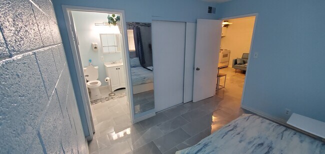 Foto del edificio - 3726 Hazelwood St