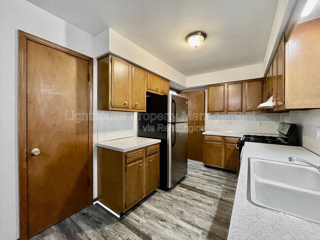 Foto del edificio - 1348 Carriage Hill Dr SE