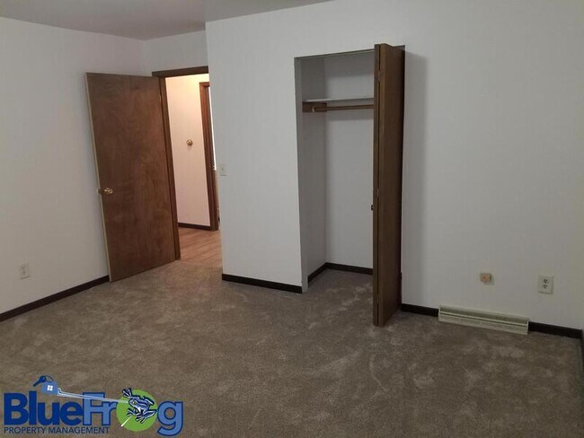 Foto del edificio - 727 W Harris St