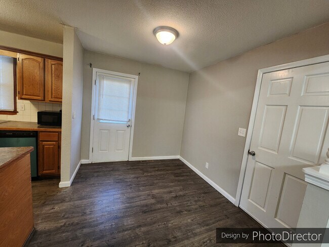 Building Photo - 8307 Ditzler Ave