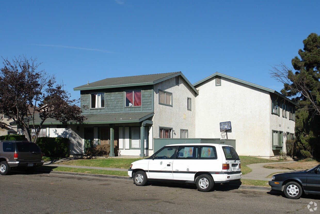Primary Photo - 520 S L. Ct