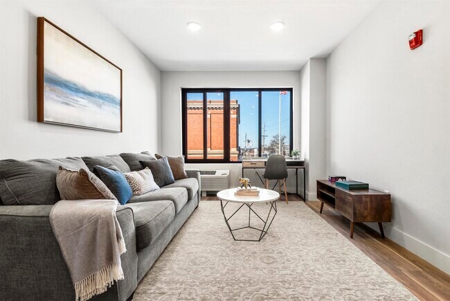 Foto del edificio - 271 Sip Ave