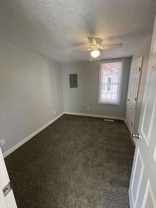 Foto del edificio - 5894 Martin Hwy