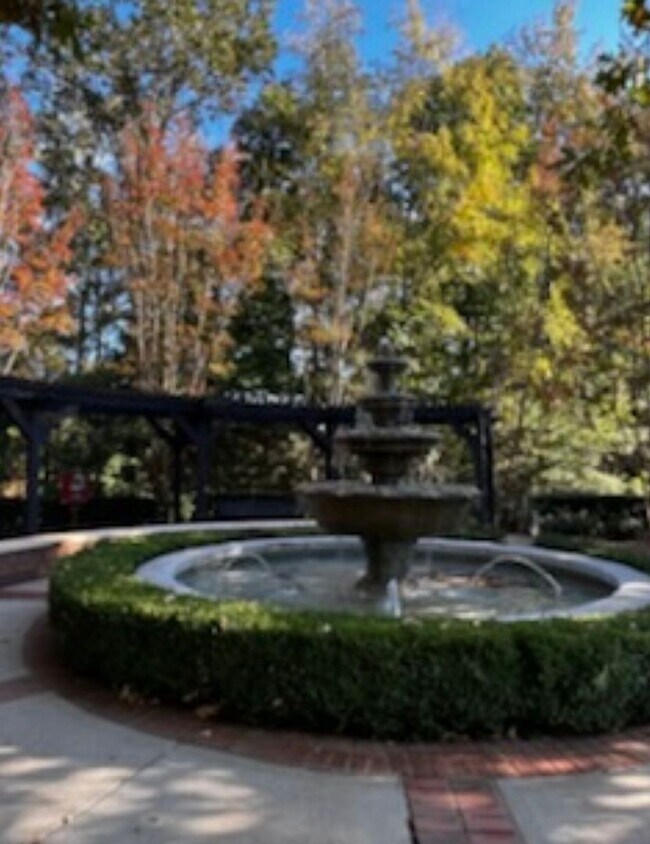 Foto del edificio - Exclusively Offered By MUSE REALTY, LLC.