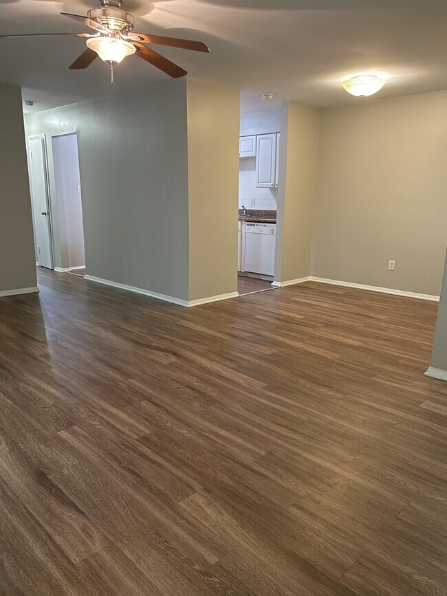Building Photo - 1008 Sandlin Pl