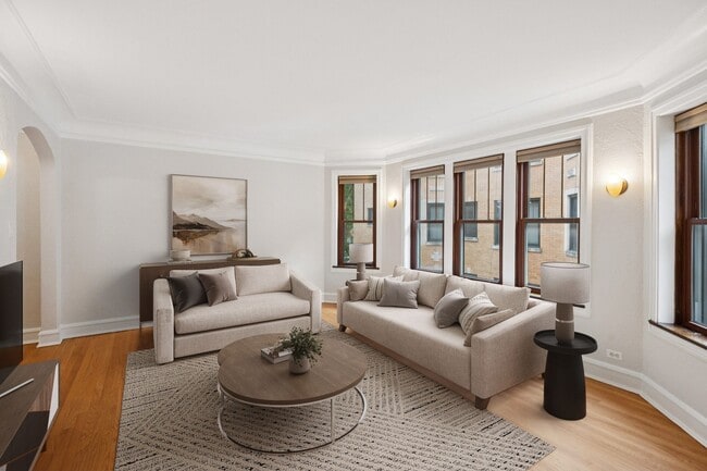 Building Photo - 1221 W Granville Ave