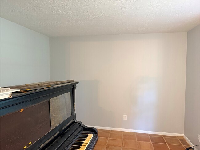 Foto del edificio - 2314 Roman Forest Blvd