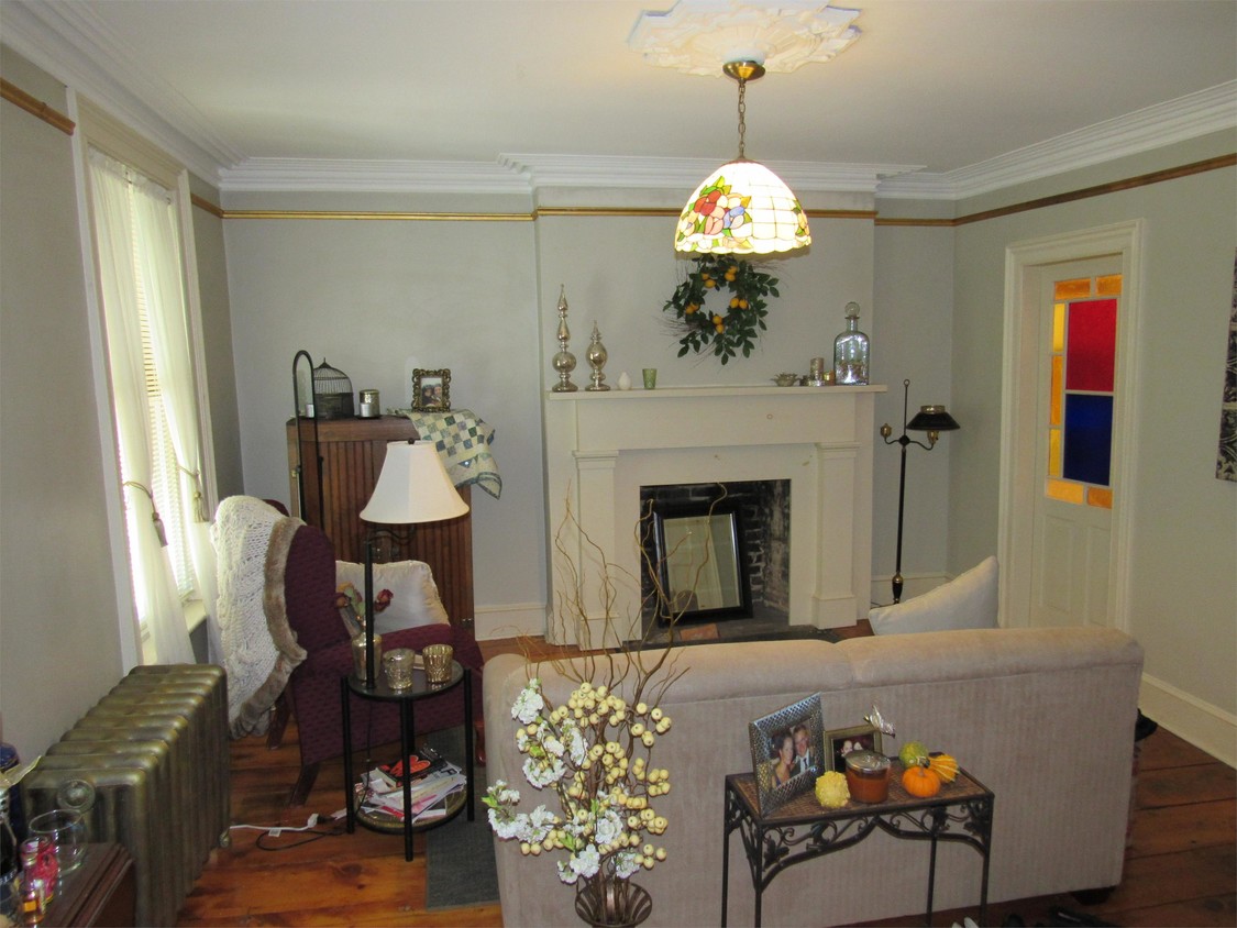Primary Photo - 71 Ten Broeck St