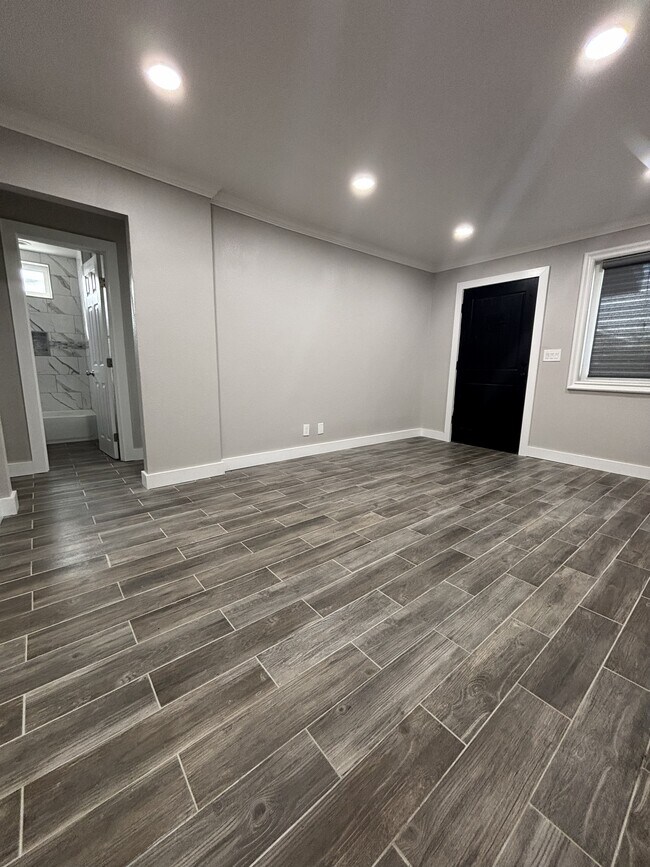 Photo - Bellflower House