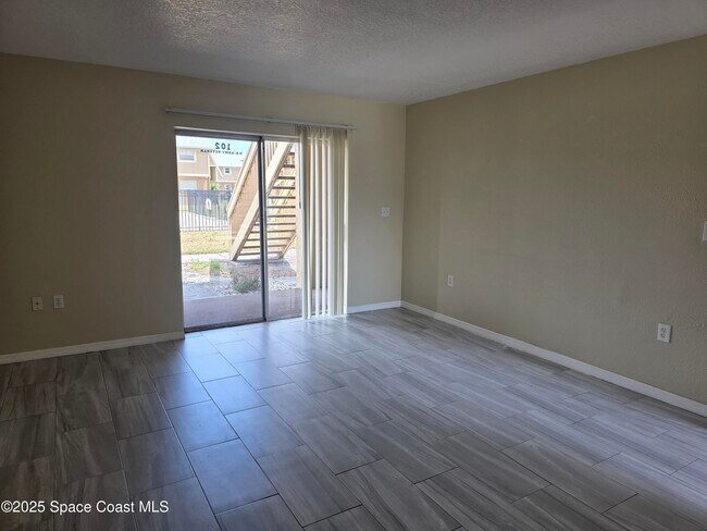 Foto del edificio - 102 Preston Ln