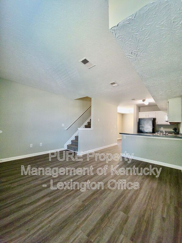Building Photo - 234 Mousas Way